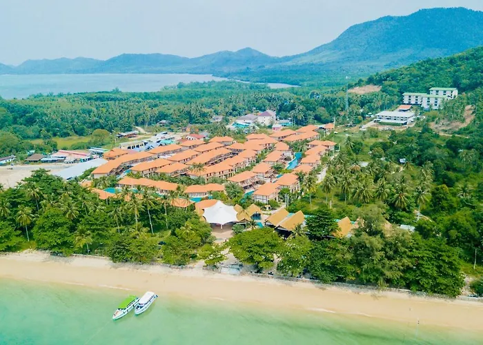 Blue Bay Resort - Access To Pool And Beach-Phuket & Krabi