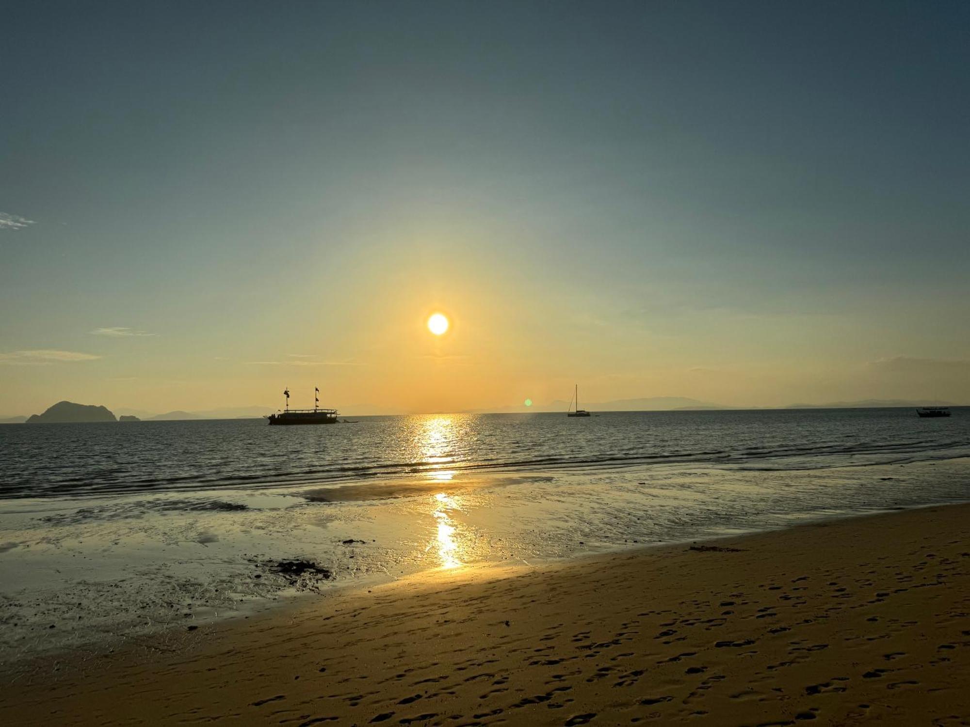 Blue Bay - Access To Pool And Beach-phuket & Krabi Hotel